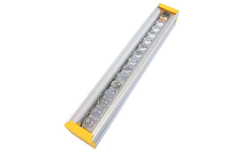 EFFI-Flex2 lighting LED bar high power direct or grazing or Backlight equipped with a transparent window allowing a good compromise between power and homogeneity.