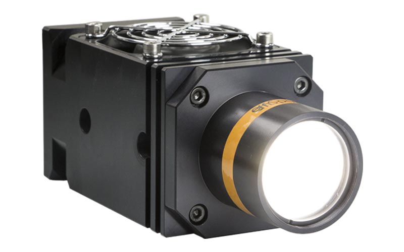 EFFI-Spot – Sehr leistungsstarker LED-Projektor für die industrielle Bildverarbeitung und Hochgeschwindigkeitskameras.