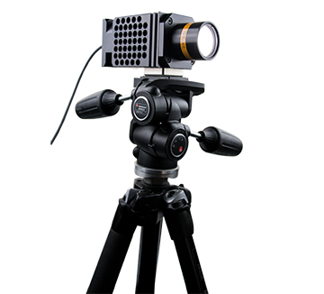 Representation of an EFFI-Spot equipped with a photo-stand adapter allowing it to be attached to any tripod