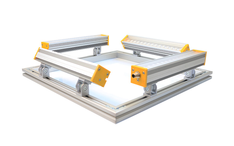 effi-square ist eine 4-Quadranten-Balkenleuchten für die industrielle Bildverarbeitung und Qualitätskontrolle