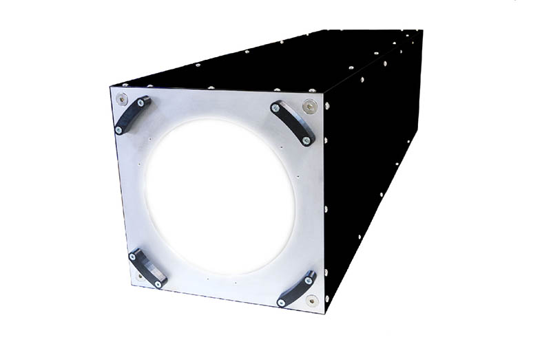 Projektor „L“ – Beleuchtung zur Sicherheitsmarkierung in 50 m Entfernung und mit einem Durchmesser von 300 mm.