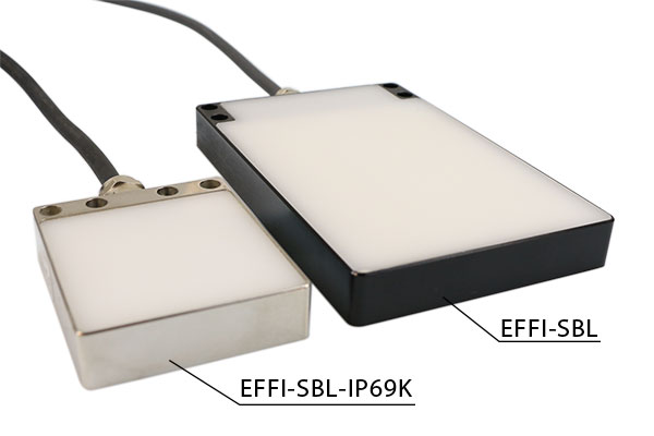 Darstellung der zwei verschiedenen kleinen Hintergrundbeleuchtungen der EFFILUX-Reihe, der EFFI-SBL und der EFFI-SBL-IP69K aus Edelstahl.